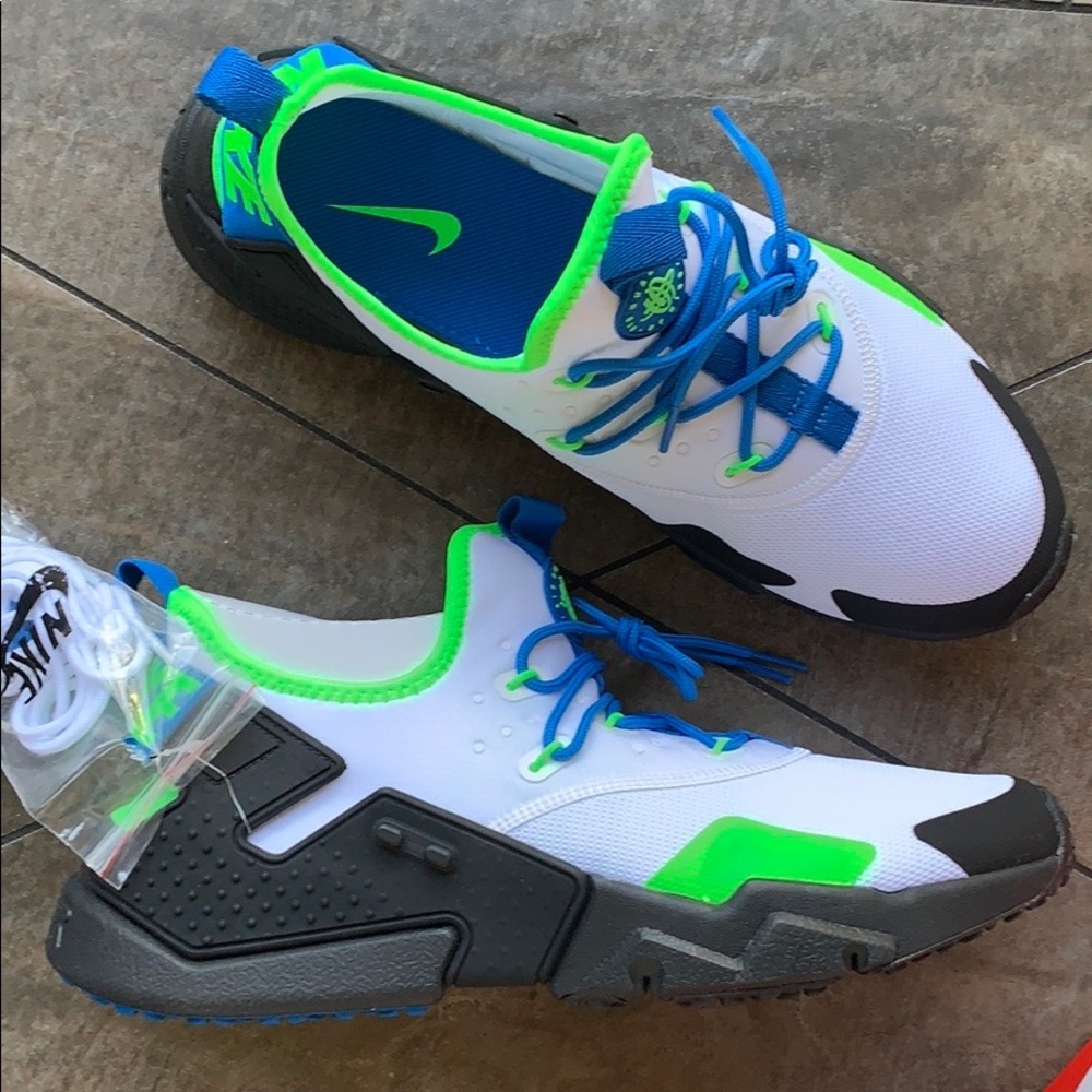 NIKE AIR HUARACHE DRIFT white/black-blue-nebula Me - Picture 4 of 16